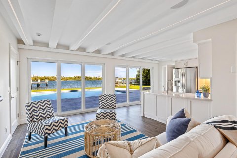 House in Jupiter, Florida 6 bedrooms, 448.07 sq.m. № 2169795 - photo 28
