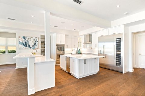 House in Jupiter, Florida 6 bedrooms, 448.07 sq.m. № 2169795 - photo 11
