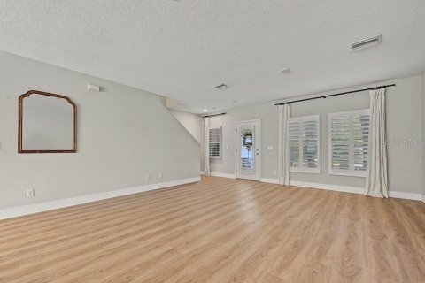 Touwnhouse à vendre à Odessa, Floride: 3 chambres, 133.87 m2 № 2415206 - photo 8
