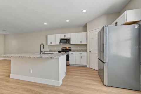 Touwnhouse à vendre à Odessa, Floride: 3 chambres, 133.87 m2 № 2415206 - photo 15