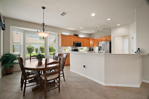 House in Summerfield, Florida 2 bedrooms, 153.66 sq.m. № 1884998 - photo 9