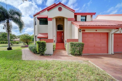 Condominio en Delray Beach, Florida, 3 dormitorios № 2146773