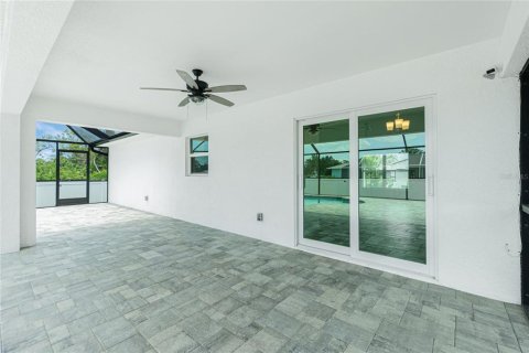 House in Port Charlotte, Florida 3 bedrooms, 136.01 sq.m. № 1747111 - photo 26