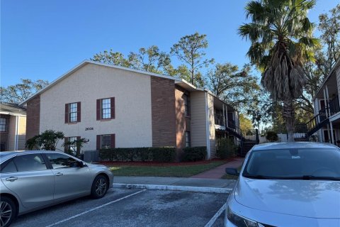 Condo in Land O' Lakes, Florida, 2 bedrooms  № 1548825 - photo 2