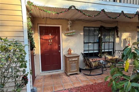Condo in Land O' Lakes, Florida, 2 bedrooms  № 1548825 - photo 3
