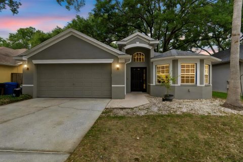 Casa en Tampa, Florida 3 dormitorios, 169.83 m2 № 2157654