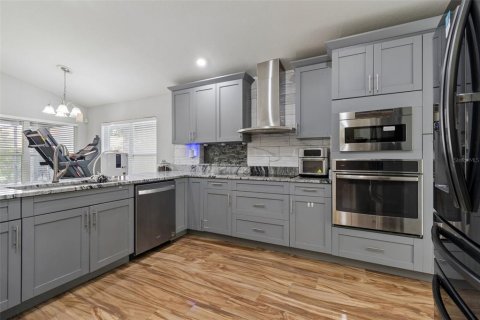 Casa en venta en Tampa, Florida, 3 dormitorios, 169.83 m2 № 2157654 - foto 10