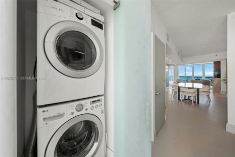 Copropriété à vendre à Miami Beach, Floride: 3 chambres, 186.55 m2 № 2257423 - photo 13