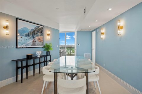 Copropriété à vendre à Miami Beach, Floride: 3 chambres, 186.55 m2 № 2257423 - photo 18