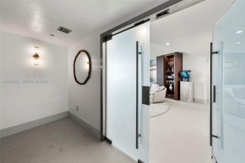 Copropriété à vendre à Miami Beach, Floride: 3 chambres, 186.55 m2 № 2257423 - photo 8