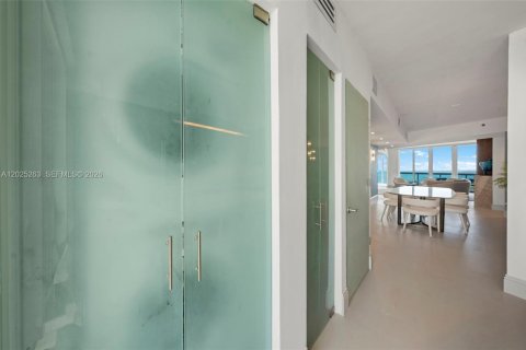 Copropriété à vendre à Miami Beach, Floride: 3 chambres, 186.55 m2 № 2257423 - photo 14