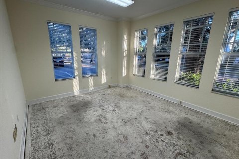 Immobilier commercial à louer à Tampa, Floride: 608.7 m2 № 1774095 - photo 14