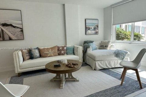Copropriété à louer à Miami Beach, Floride: 2 chambres, 91.04 m2 № 2256498 - photo 21