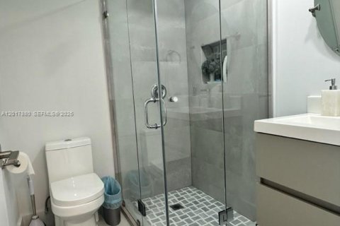 Copropriété à louer à Miami Beach, Floride: 2 chambres, 91.04 m2 № 2256498 - photo 23