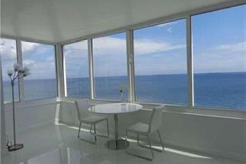 Снять в аренду кондоминиум в Форт-Лодердейл, Флорида 1 спальня, 73.86м2, № 828038 - фото 1