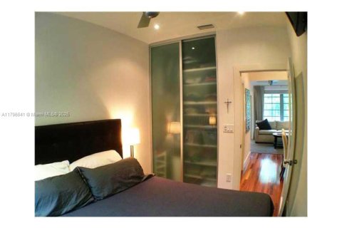 Apartamento en alquiler en Miami Beach, Florida, 1 dormitorio, 37.25 m2 № 2013639 - foto 15