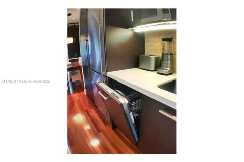 Apartamento en alquiler en Miami Beach, Florida, 1 dormitorio, 37.25 m2 № 2013639 - foto 11