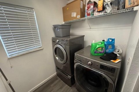 Townhouse in Tampa, Florida 3 bedrooms, 157.66 sq.m. № 1875825 - photo 23