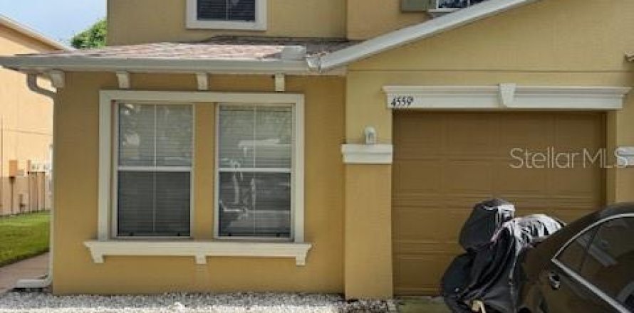 Townhouse in Tampa, Florida 3 bedrooms, 157.66 sq.m. № 1875825