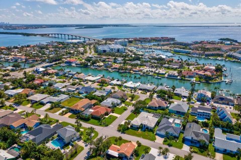 Land in Saint Petersburg, Florida № 1885640 - photo 11