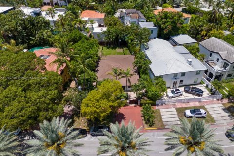 House in Miami Beach, Florida 4 bedrooms № 2034392 - photo 5