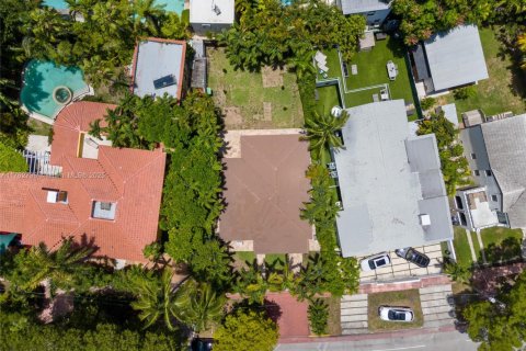 House in Miami Beach, Florida 4 bedrooms № 2034392 - photo 9