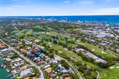 House in Miami Beach, Florida 4 bedrooms № 2034392 - photo 14