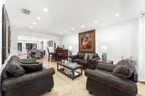 House in Miami Beach, Florida 4 bedrooms № 2034392 - photo 22