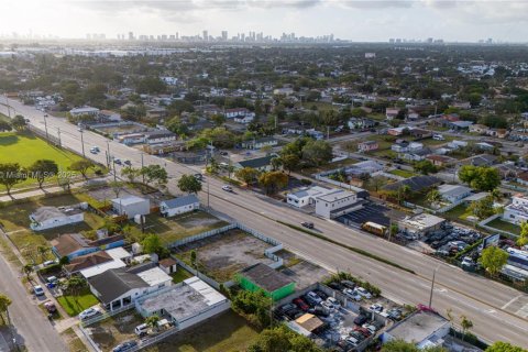 Propiedad comercial en venta en Hollywood, Florida № 2016554 - foto 10