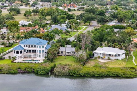 Land in Sarasota, Florida № 2102391