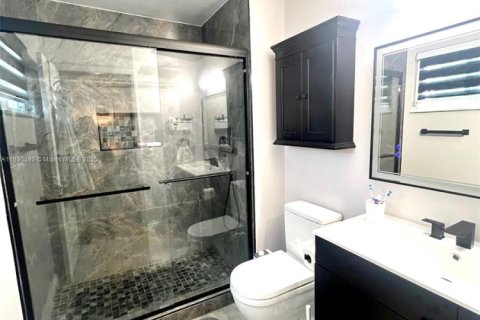 Townhouse in Sunrise, Florida 3 bedrooms, 148.27 sq.m. № 1944477 - photo 14