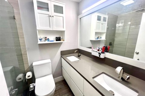 Townhouse in Sunrise, Florida 3 bedrooms, 148.27 sq.m. № 1944477 - photo 20