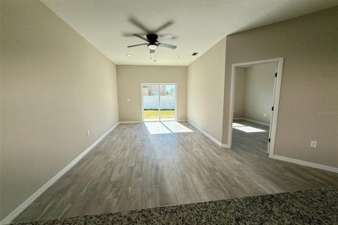 Apartamento en alquiler en Poinciana, Florida, 3 dormitorios, 125.42 m2 № 2216661 - foto 6