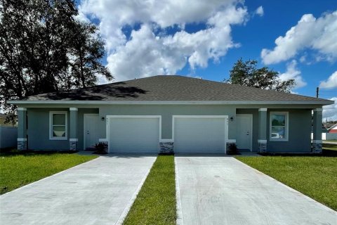 Apartamento en Poinciana, Florida 3 dormitorios, 125.42 m2 № 2216661