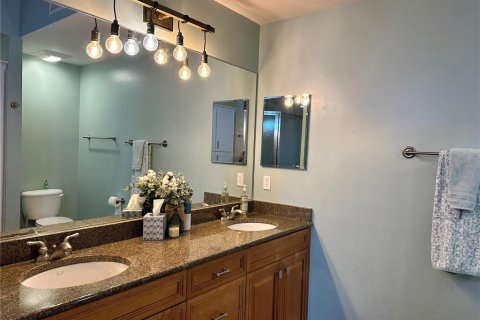 Condo in Punta Gorda, Florida, 3 bedrooms  № 2211645 - photo 10
