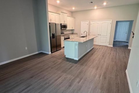 Apartment in Ocala, Florida 3 bedrooms, 113.81 sq.m. № 1900606 - photo 3