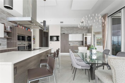 Купить кондоминиум в Майами, Флорида 4 спальни, 376.72м2, № 2045969 - фото 19