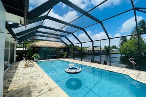 Снять в аренду виллу или дом в Холливуд, Флорида 3 спальни, 128.86м2, № 2004718 - фото 9