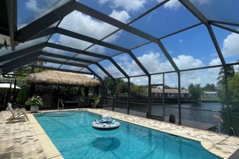 Снять в аренду виллу или дом в Холливуд, Флорида 3 спальни, 128.86м2, № 2004718 - фото 8