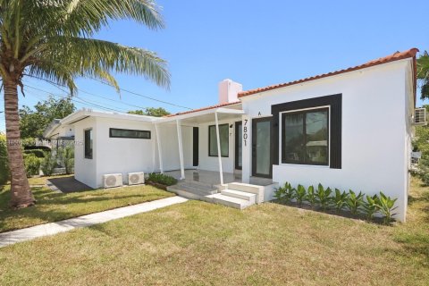 Villa ou maison à louer à Miami Beach, Floride: 1 chambre, 400.87 m2 № 1856871 - photo 2