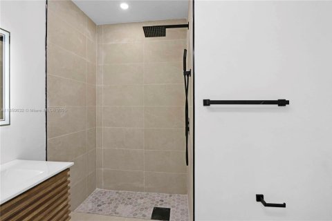 Villa ou maison à louer à Miami Beach, Floride: 1 chambre, 400.87 m2 № 1856871 - photo 7