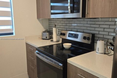 Villa ou maison à louer à Florida City, Floride: 5 chambres, 176.7 m2 № 1891563 - photo 9