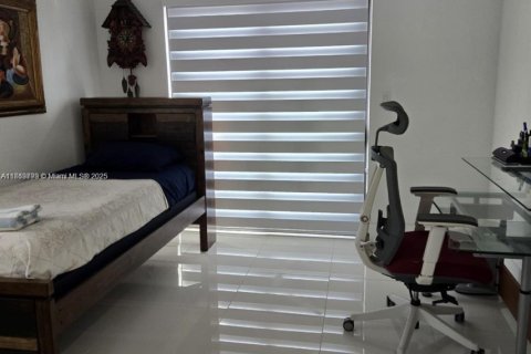 Villa ou maison à louer à Florida City, Floride: 5 chambres, 176.7 m2 № 1891563 - photo 16