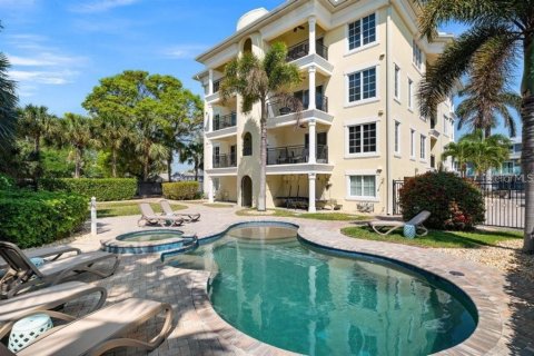 Condominio en venta en Sarasota, Florida, 4 dormitorios, 300.63 m2 № 2429525 - foto 5