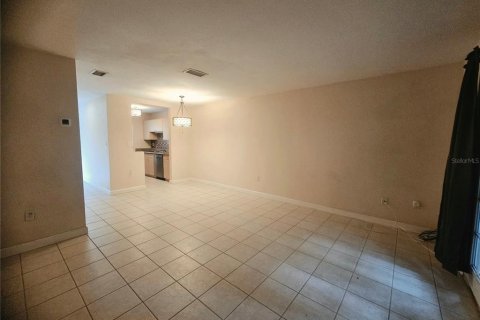 Copropriété à louer à Gainesville, Floride: 2 chambres, 92.9 m2 № 2383875 - photo 10