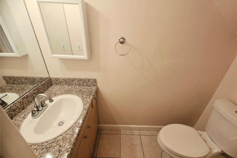 Copropriété à louer à Gainesville, Floride: 2 chambres, 92.9 m2 № 2383875 - photo 7