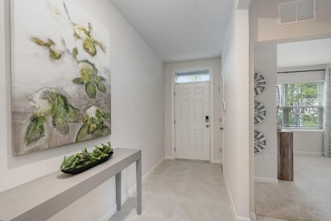 Villa ou maison à vendre à Palm Bay, Floride: 4 chambres, 169.83 m2 № 2398870 - photo 2