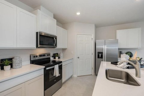 Villa ou maison à vendre à Palm Bay, Floride: 4 chambres, 169.83 m2 № 2398870 - photo 9