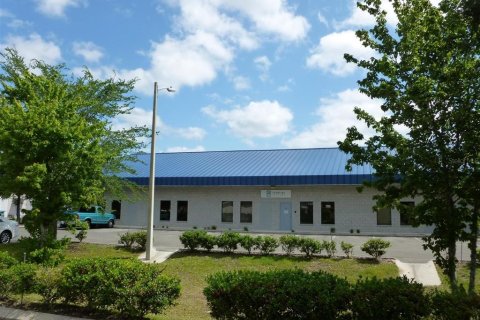 Immobilier commercial à Gainesville, Floride 92.9 m2 № 2302351