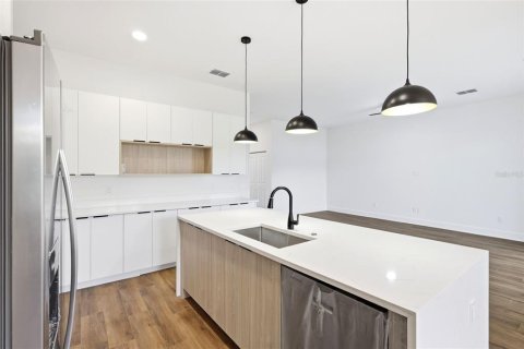 Villa ou maison à louer à Beverly Hills, Floride: 4 chambres, 175.49 m2 № 2102218 - photo 26